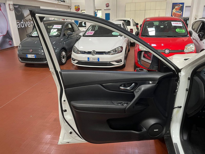 Nissan X-Trail usata a Lucca (11)