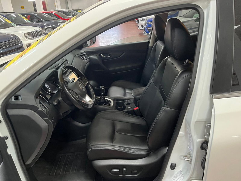 Nissan X-Trail usata a Lucca (12)