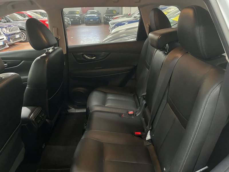 Nissan X-Trail usata a Lucca (17)