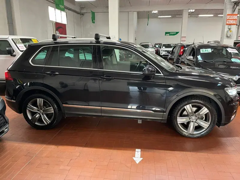 Volkswagen Tiguan usata a Lucca (4)