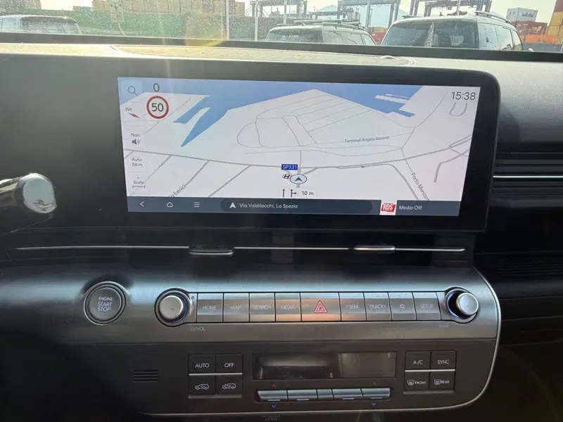 Hyundai Kona usata a Massa-Carrara (10)