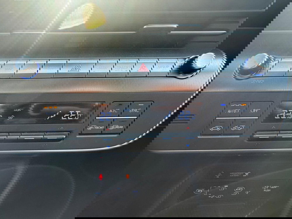 Hyundai Kona usata a Massa-Carrara (12)