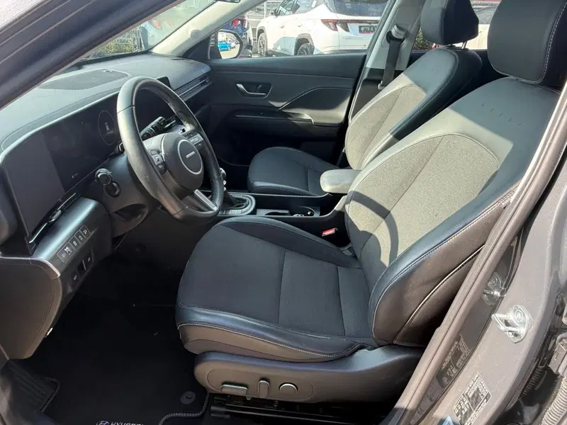 Hyundai Kona usata a Massa-Carrara (5)