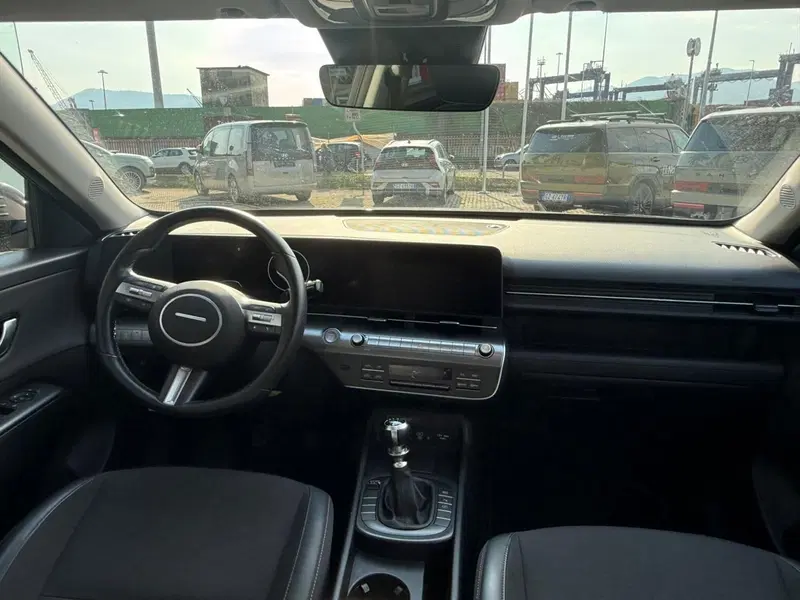 Hyundai Kona usata a Massa-Carrara (6)