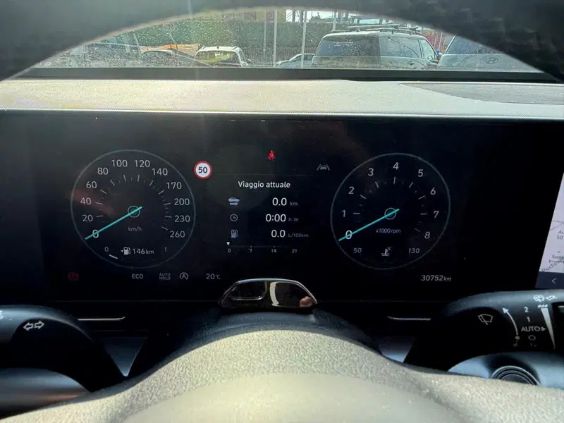 Hyundai Kona usata a Massa-Carrara (9)