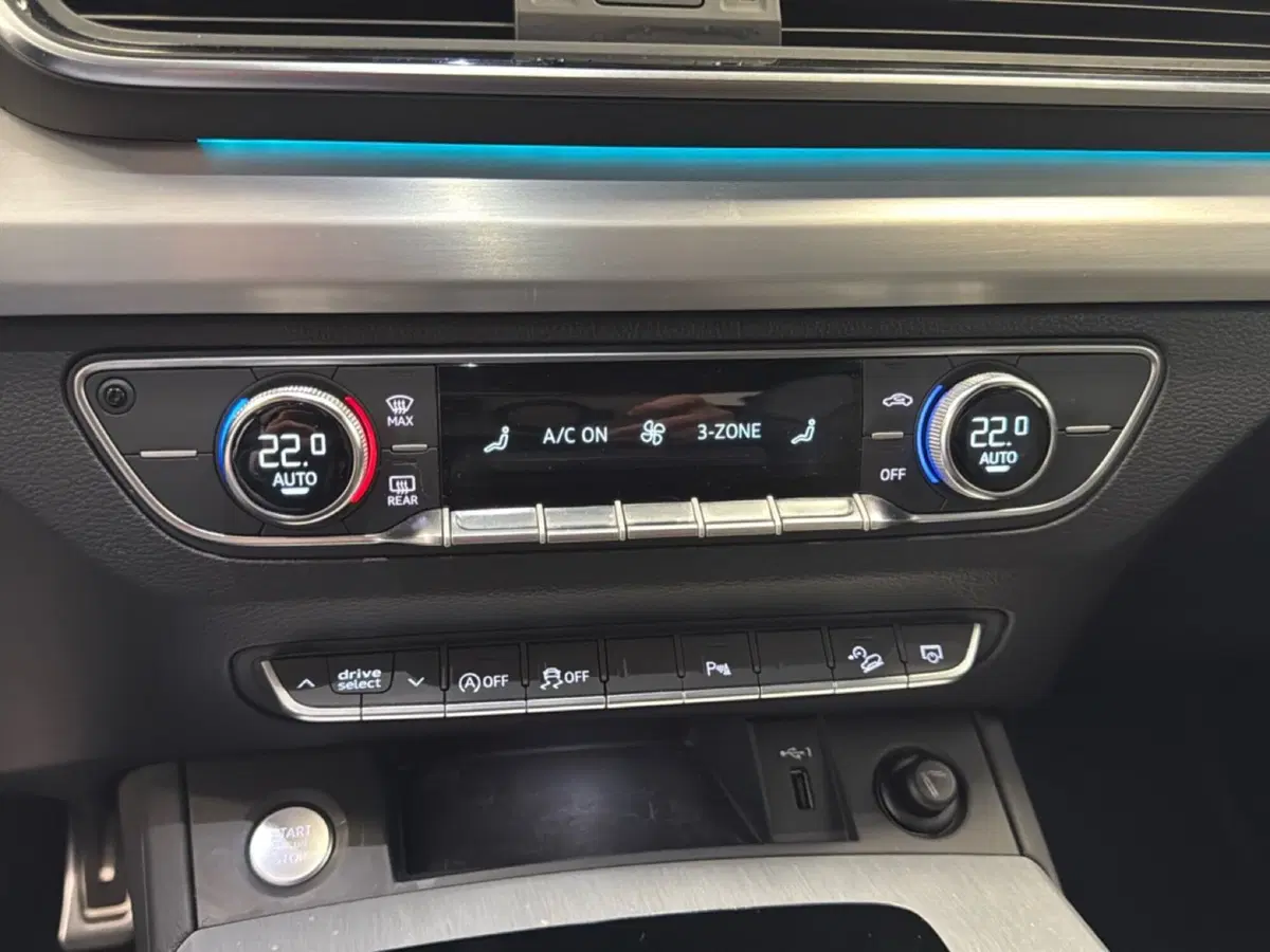 Audi Q4 Sportback usata a Palermo (10)