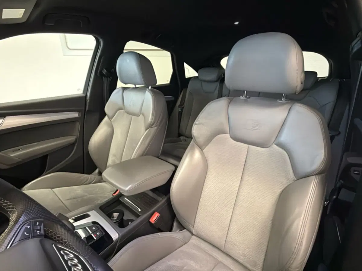 Audi Q4 Sportback usata a Palermo (8)