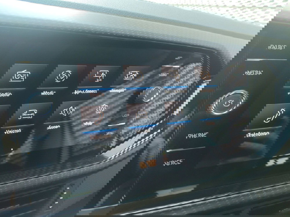 Volkswagen T-Cross usata a Modena (10)