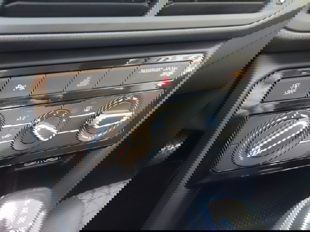 Volkswagen T-Cross usata a Modena (11)