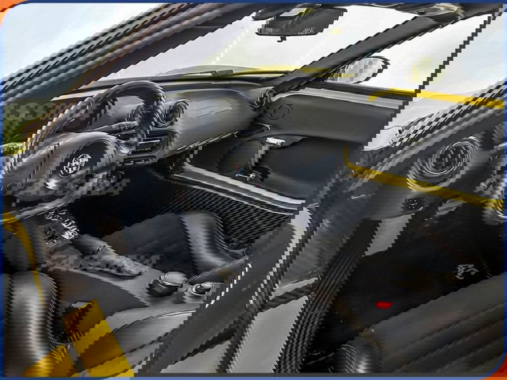 Alfa Romeo 4C Spider usata a Milano (10)