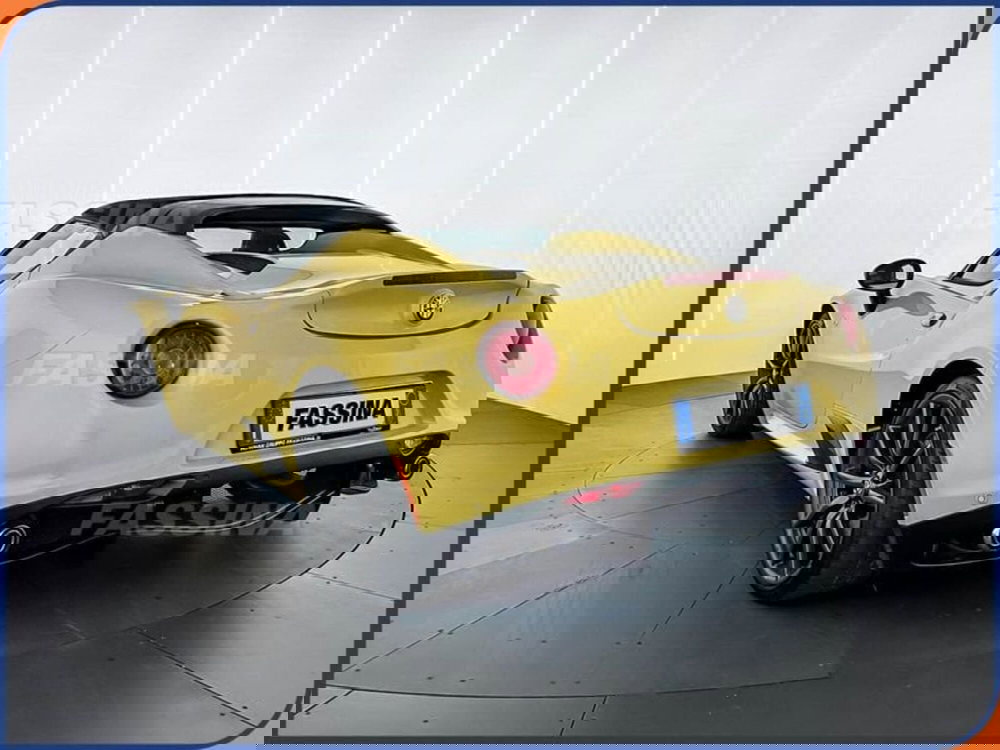 Alfa Romeo 4C Spider usata a Milano (5)