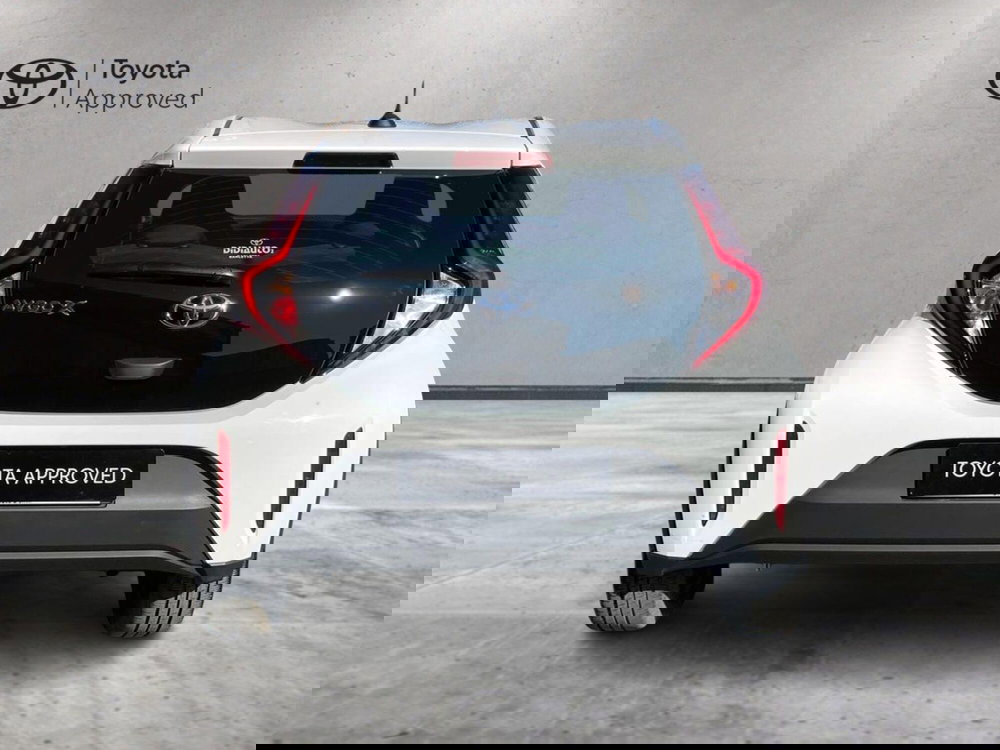 Toyota Aygo X usata a Barletta-Andria-Trani (12)