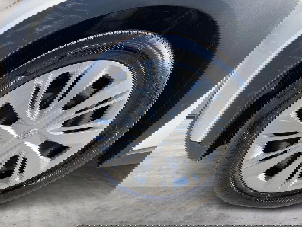 Toyota Aygo X usata a Barletta-Andria-Trani (15)