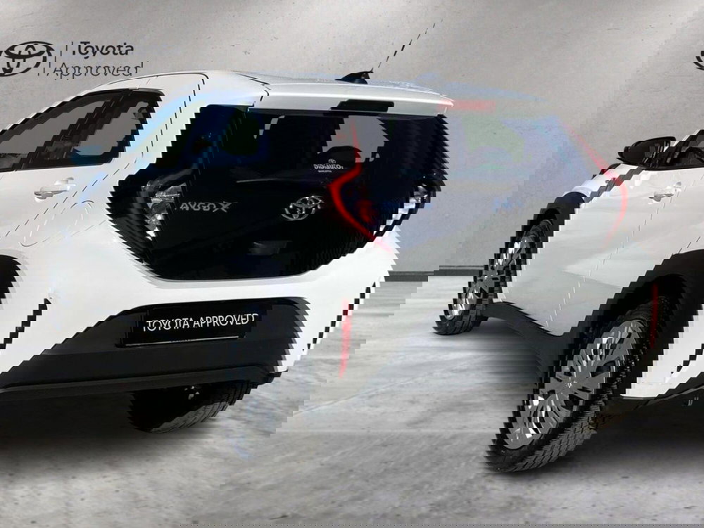 Toyota Aygo X usata a Barletta-Andria-Trani (5)