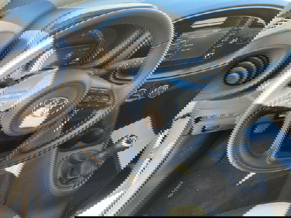 Toyota Aygo X usata a Barletta-Andria-Trani (8)