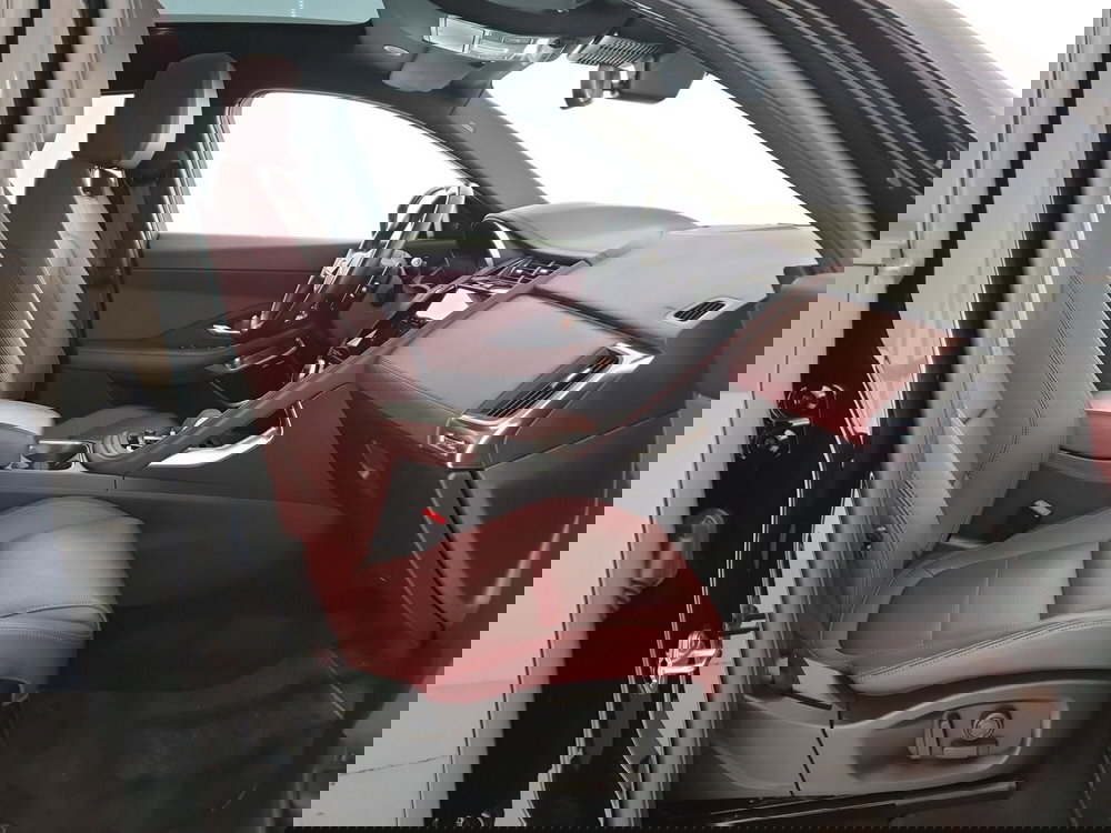 Jaguar E-Pace usata a Monza e Brianza (3)