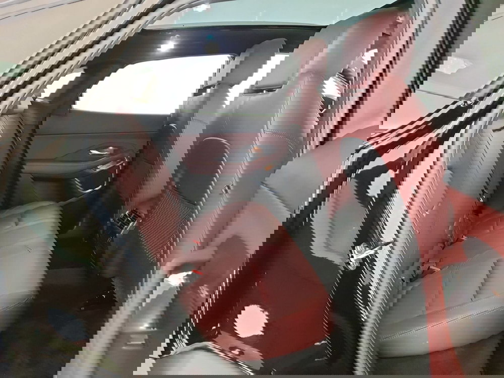 Jaguar E-Pace usata a Monza e Brianza (5)