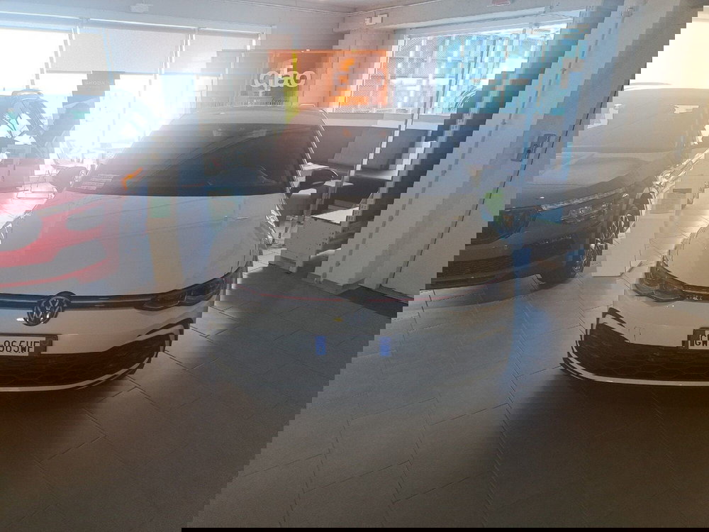 Volkswagen Golf nuova a Cagliari (2)