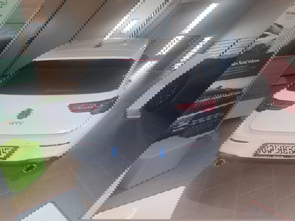 Volkswagen Golf nuova a Cagliari (5)