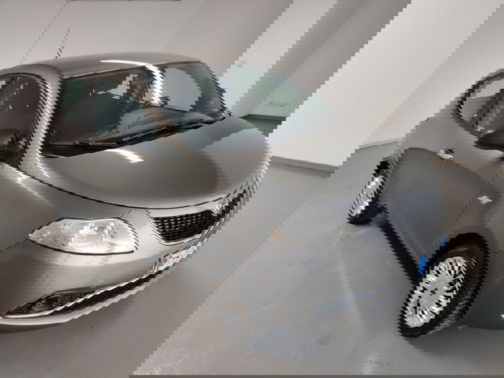 Lancia Ypsilon usata a Arezzo