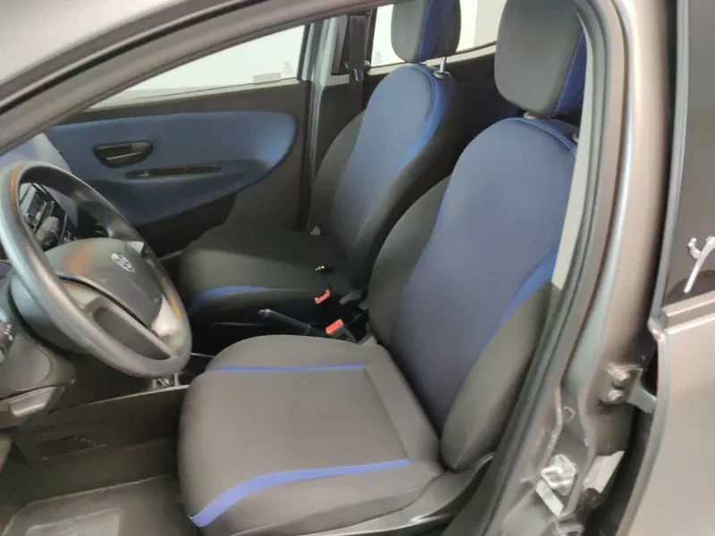 Lancia Ypsilon usata a Arezzo (13)