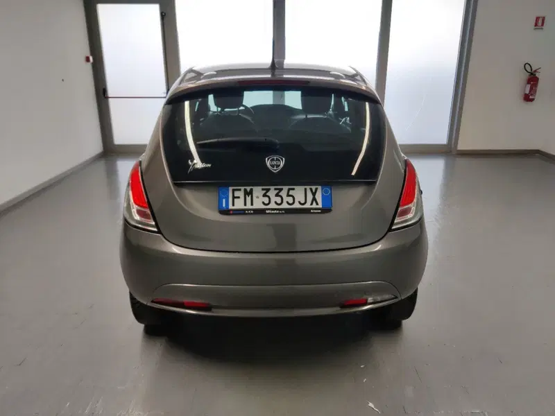 Lancia Ypsilon usata a Arezzo (5)