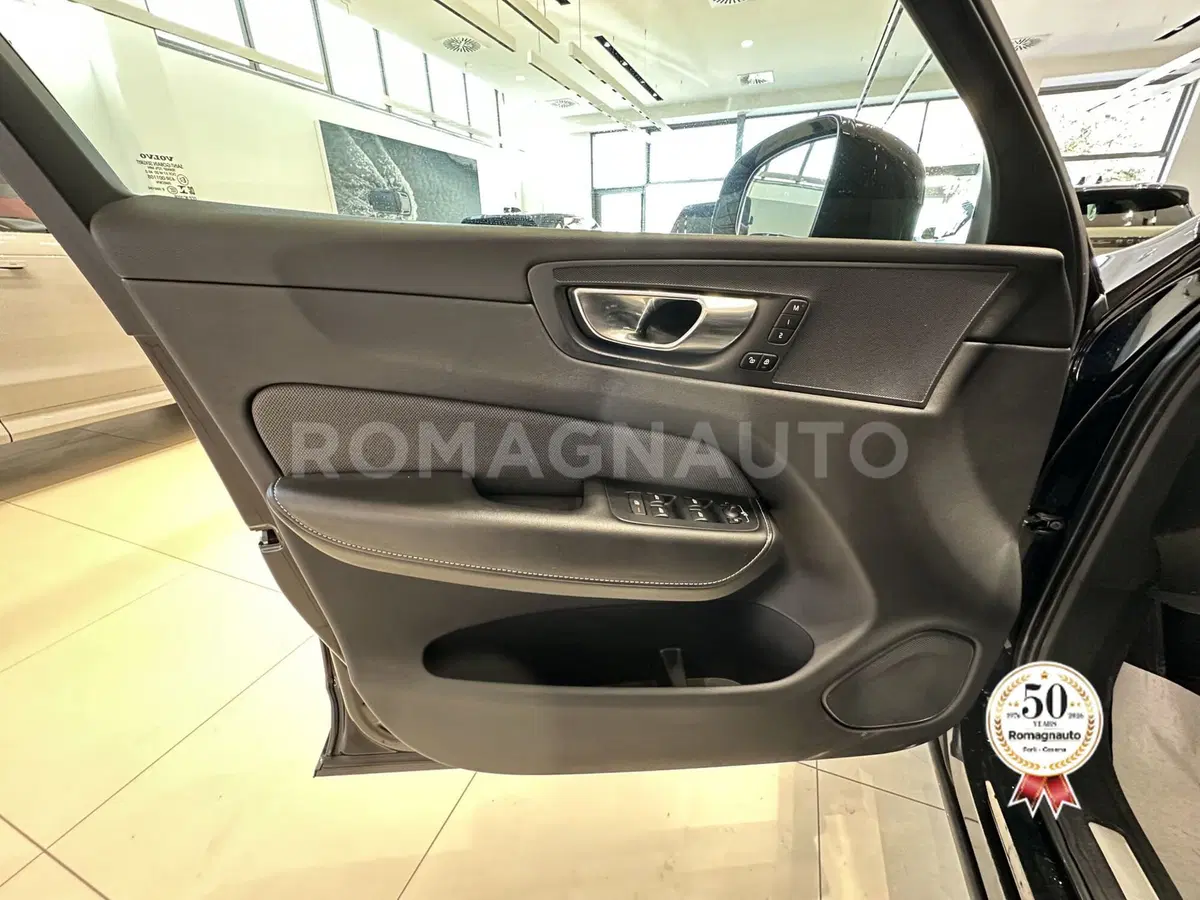Volvo XC60 usata a Forlì-Cesena (15)