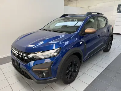 Dacia Sandero Stepway 1.0 tce Extreme Eco-g 100cv del 2025 usata a Verbania