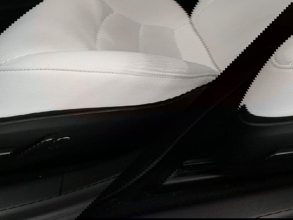 Tesla Model S usata a Novara (16)