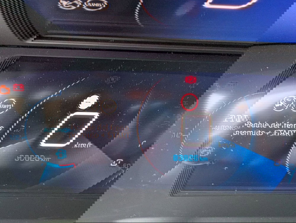 Peugeot 2008 usata a Milano (10)