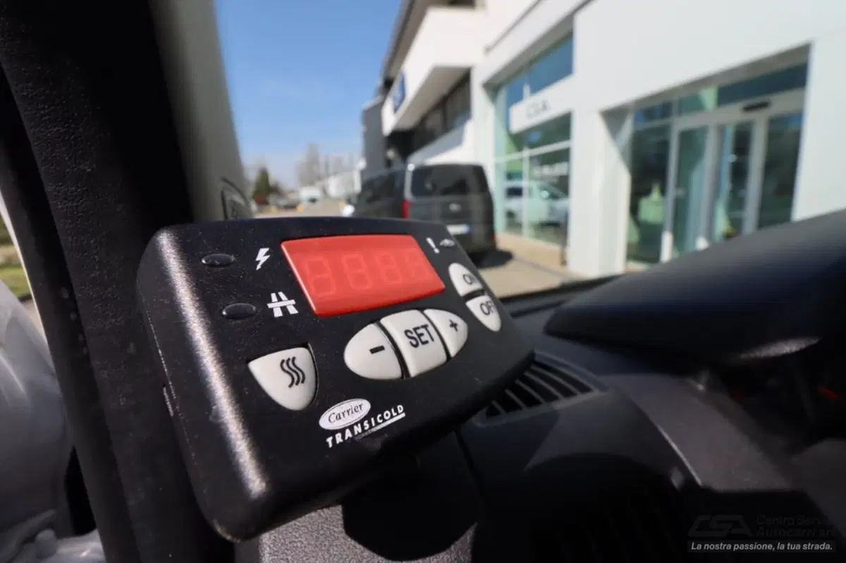 Opel Movano Furgone usata a Bologna (8)