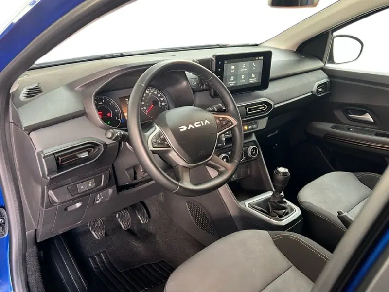 Dacia Sandero Stepway usata a Roma (15)