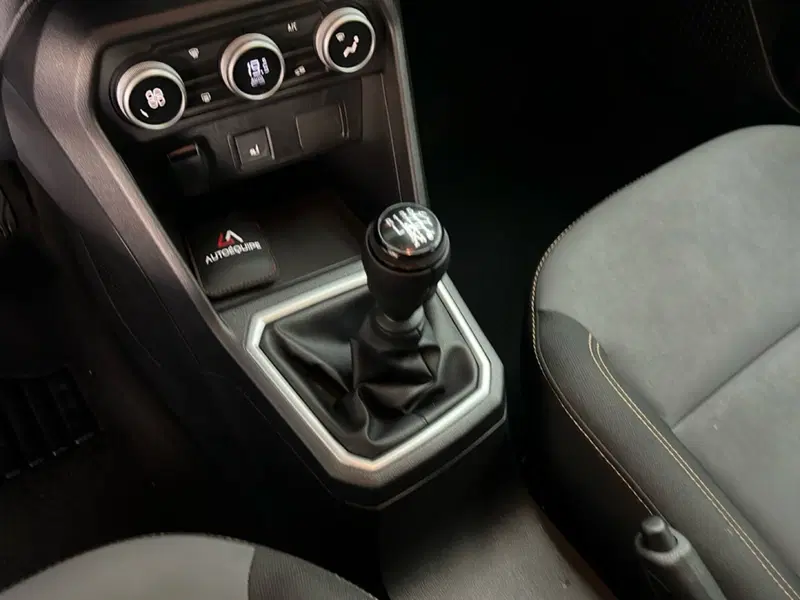 Dacia Sandero Stepway usata a Roma (16)