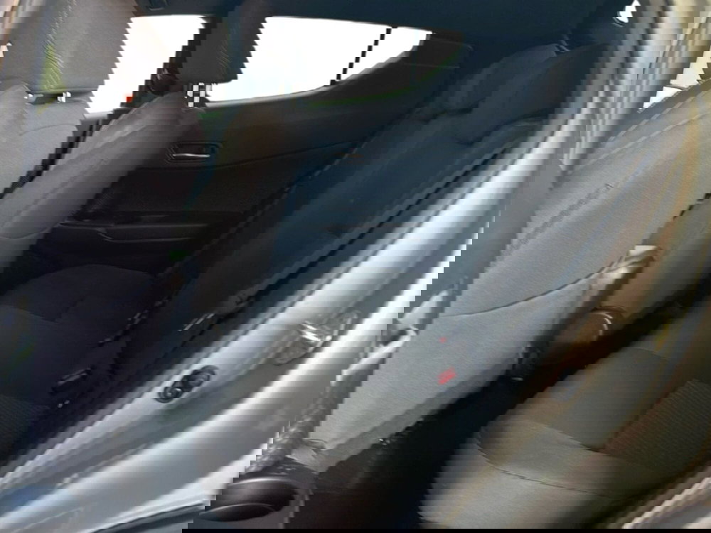 Toyota Toyota C-HR usata a Roma (11)