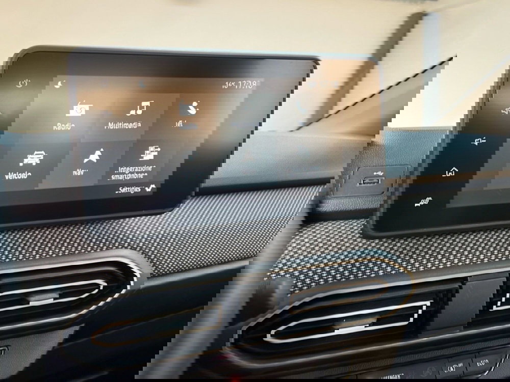 Dacia Sandero usata a Roma (17)