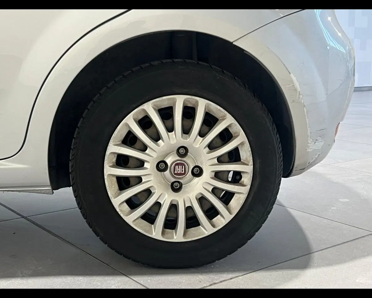 Fiat Punto usata a Alessandria (13)