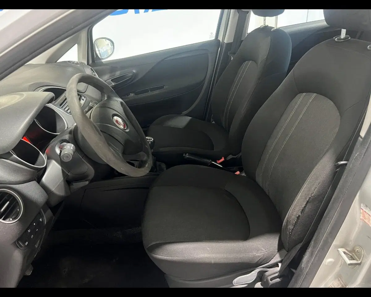 Fiat Punto usata a Alessandria (7)
