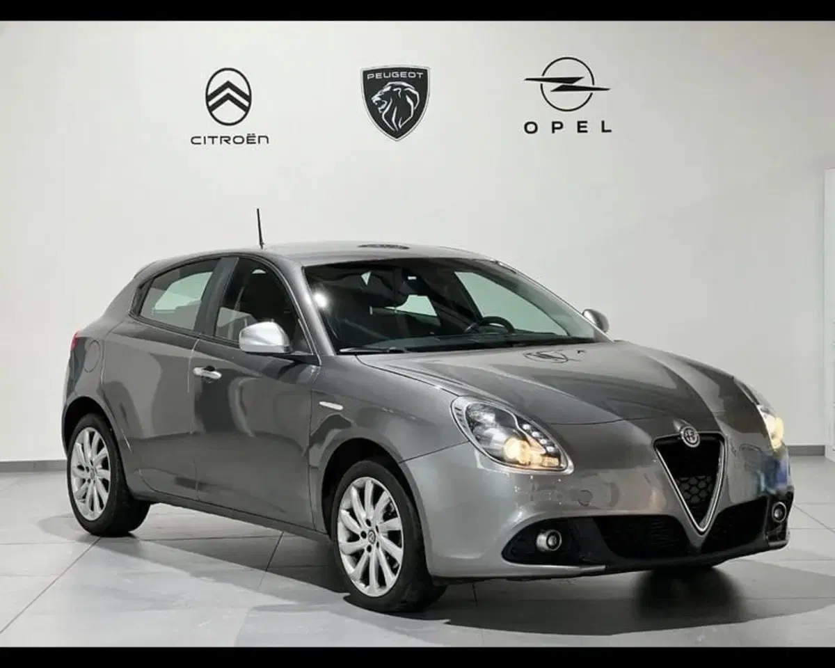 Alfa Romeo Giulietta usata a Alessandria (6)