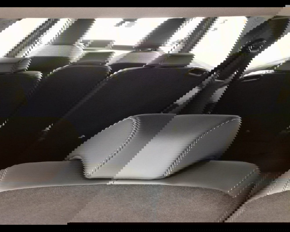 Peugeot 5008 nuova a Alessandria (10)