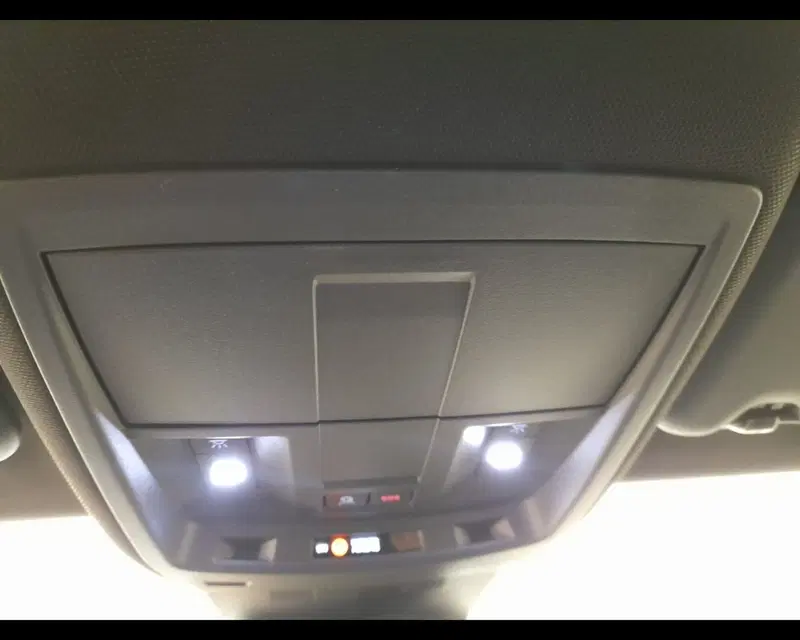 Peugeot 5008 nuova a Alessandria (13)
