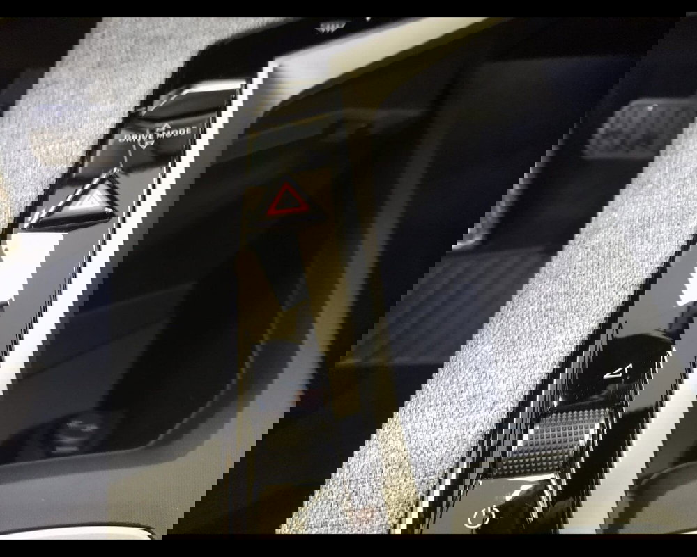 Peugeot 5008 nuova a Alessandria (15)