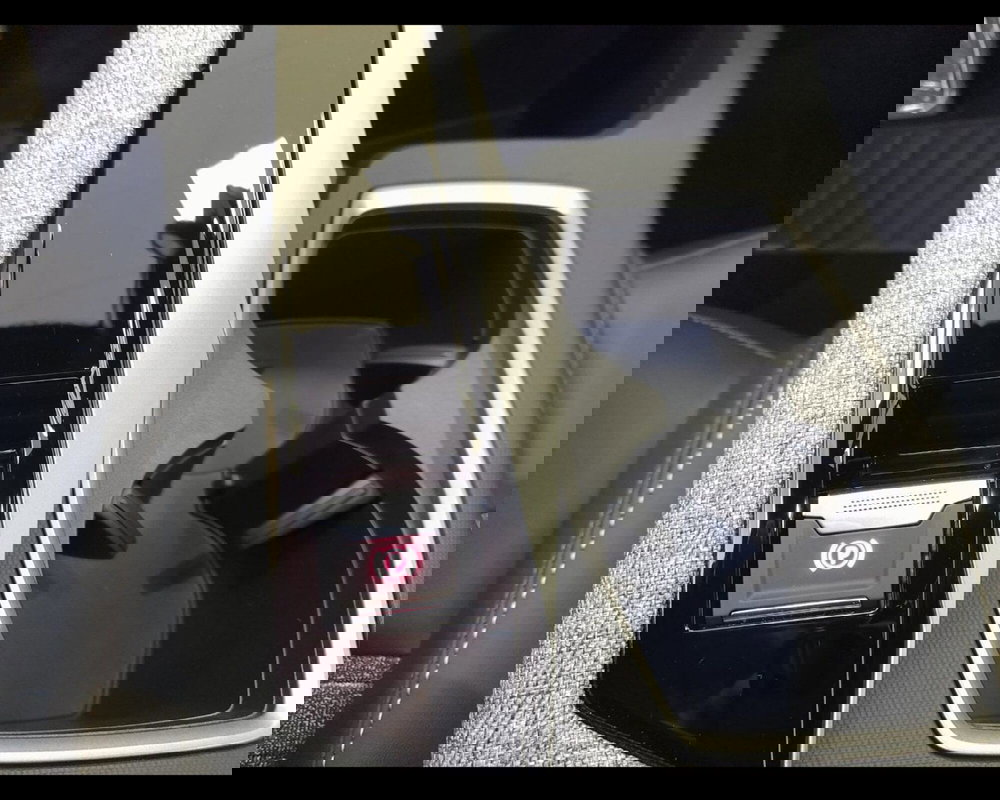 Peugeot 5008 nuova a Alessandria (16)