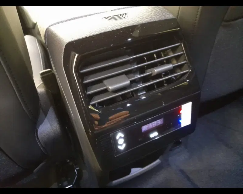 Peugeot 5008 nuova a Alessandria (19)