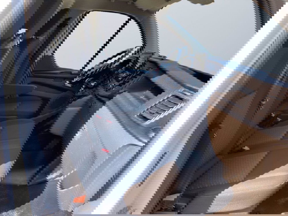 Ford Transit Custom Furgone usata a Milano (10)