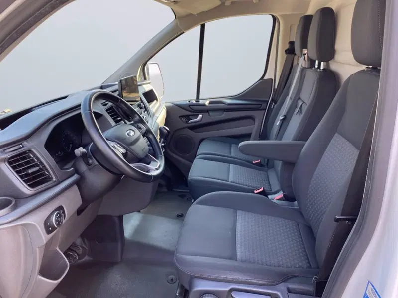 Ford Transit Custom Furgone usata a Milano (9)