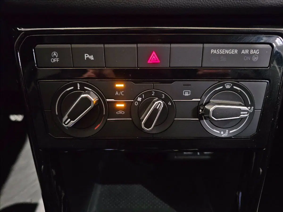 Volkswagen T-Cross usata a Palermo (19)