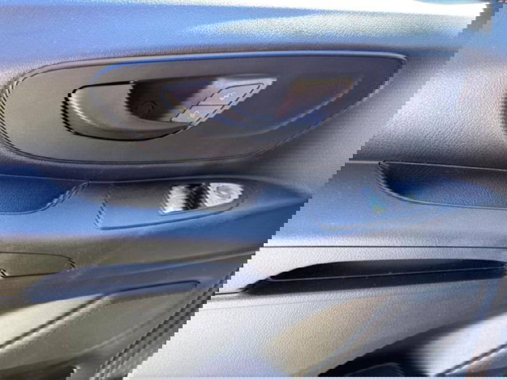 Mercedes-Benz Vito usata a Milano (15)