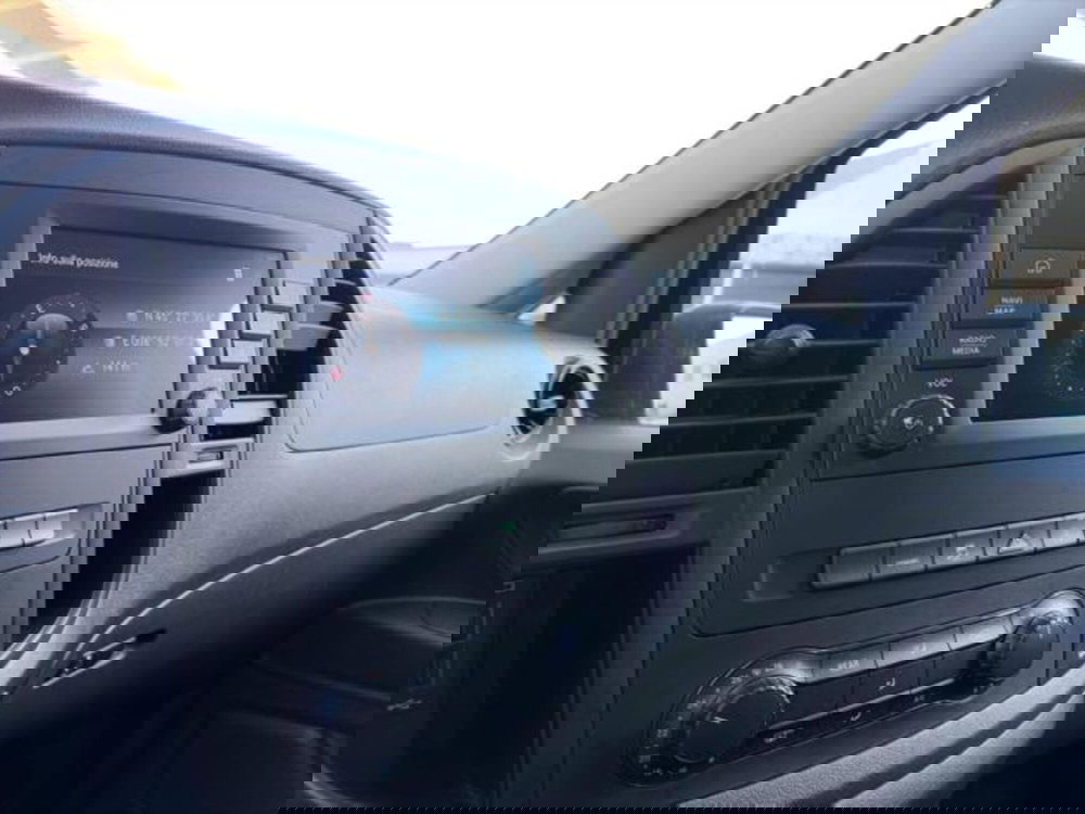 Mercedes-Benz Vito usata a Milano (10)