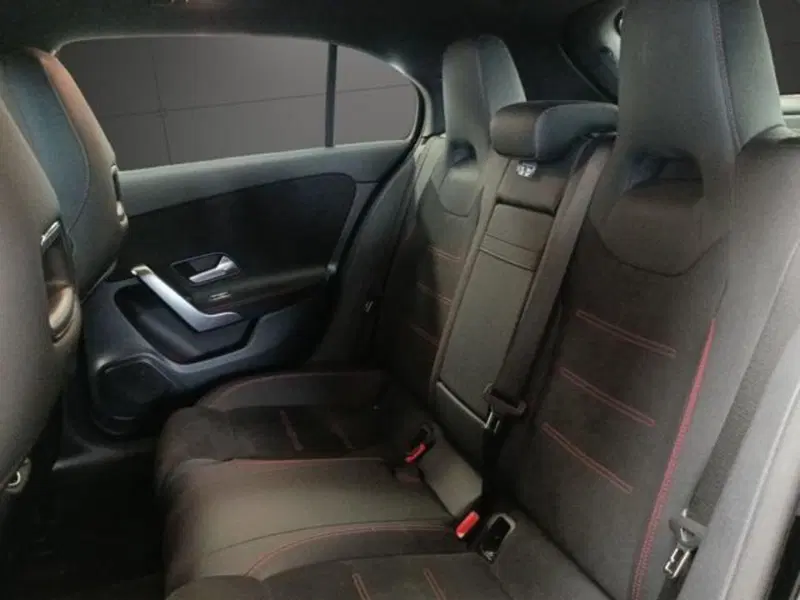 Mercedes-Benz Classe A Sedan usata a Milano (14)