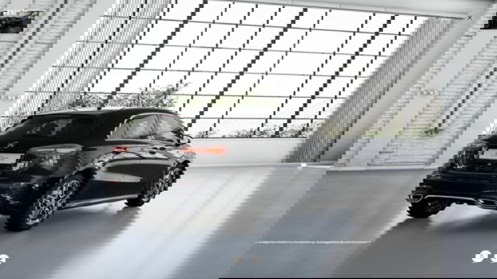 Mercedes-Benz Classe A Sedan usata a Milano (8)